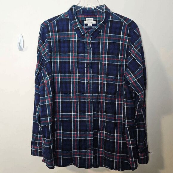 L.L Bean Slightly Fitted Flannel Long Sleeve Button Down Shirt 505501 Women’s Pl - Picture 1 of 4